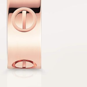 Nhẫn Cartier Love Chế Tác Vàng Hồng 18K Hong Kong Bản Lớn 5.5mm 3 Nhẫn Cartier Love Chế Tác Vàng Hồng 18K Hong Kong Bản Lớn 5-5mm