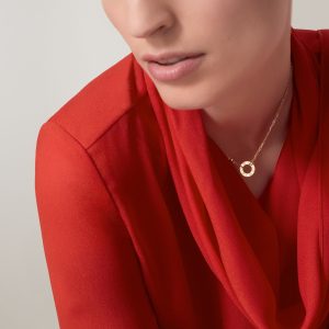 Vòng Cổ Cartier Love Chế Tác Vàng Vàng 18K 2 Viên Kim Cương (1)