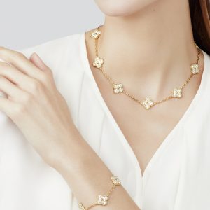 Vòng Tay Van Cleef & Arpel Alhambra Chế Tác Vàng Vàng 18K Kim Cương Tự Nhiên 19cm (2)