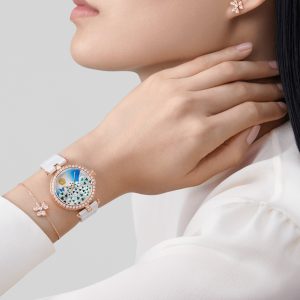Bông Tai Van Cleef & Arpels Frivole Mini Model Vàng Hồng 18K Kim Cương (1)