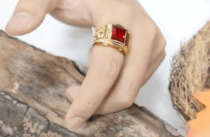 Cách Chọn Nhẫn Nam Đeo Ngón Trỏ (2)