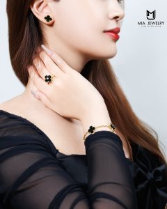 Vàng 18K – Chất liệu lý tưởng cho trang sức cao cấp (1)