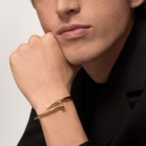 Vòng Tay Cartier Juste Un Clou Chế Tác Vàng Vàng 18K Vòng Đinh (10)