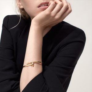 Vòng Tay Cartier Juste Un Clou Chế Tác Vàng Vàng 18K Vòng Đinh (10)