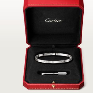 Vòng Tay Cartier Love Small Model Chế Tác Vàng Trắng 18K Rộng 3.65mm 7 Vòng Tay Cartier Love Small Model Chế Tác Vàng Trắng 18K R (1)