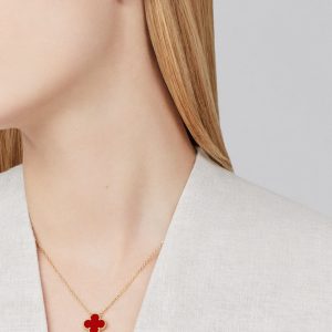 Vòng Cổ Van Cleef & Arpels Chế Tác Đá Mã Não Đỏ Vàng Vàng 18K 42cm 3 Vòng Cổ Van Cleef & Arpels Chế Tác Đá Mã Não Đỏ Vàng Vàng 18K (4)