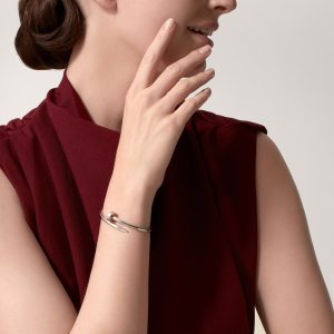 Vòng Tay Cartier Juste Un Clou Chế Tác Vàng Trắng 18K Vòng Đinh 3 (10)