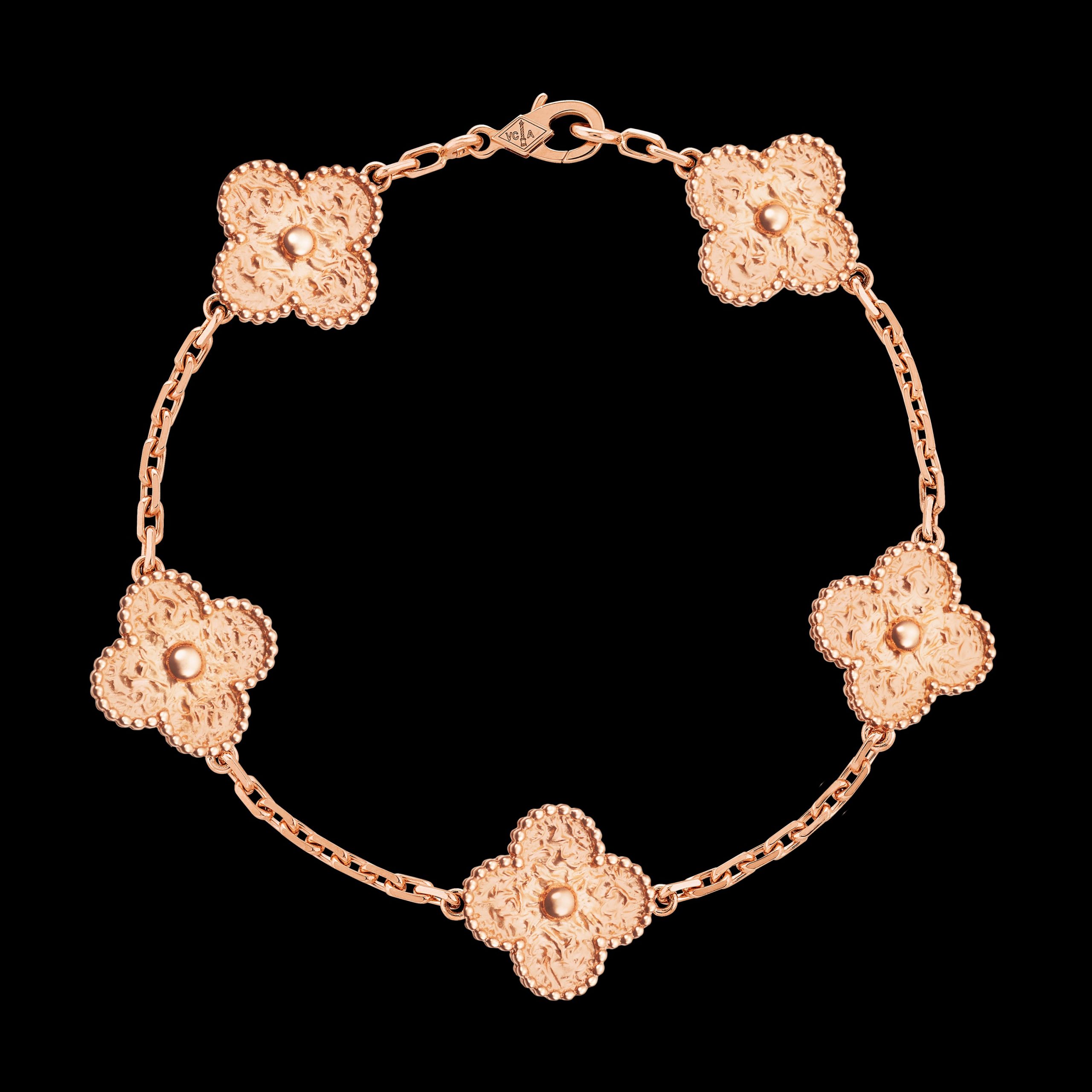 Vòng Tay Van Cleef & Arpels Alhambra Cổ Điển Vàng Hồng Nhập Khẩu Hong Kong 19cm (5) Vòng Tay Van Cleef & Arpels Alhambra Cổ Điển Vàng Hồng Nhập Khẩu Hong Kong 19cm (5)