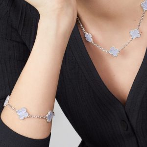 Vòng Tay Van Cleef & Arpels Alhambra Vàng Trắng Mạ Rhodium Đá Mã Não 19cm (1)