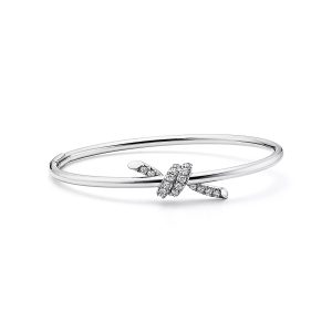 Lắc Tay Tiffany & CO Knot Wire Bangle Chế Tác Vàng Trắng 18K Kim Cương Tự Nhiên (1)