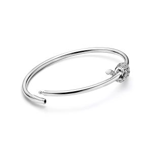 Lắc Tay Tiffany & CO Knot Wire Bangle Chế Tác Vàng Trắng 18K Kim Cương Tự Nhiên 4 Lắc Tay Tiffany & CO Knot Wire Bangle Chế Tác Vàng Trắng 18K Kim Cương Tự Nhiên (1)