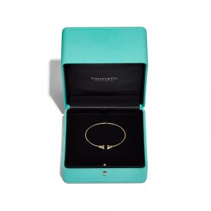 Lắc Tay Tiffany & Co T Chế Tác Vàng Vàng 18K Nhập Khẩu Hong Kong (5)