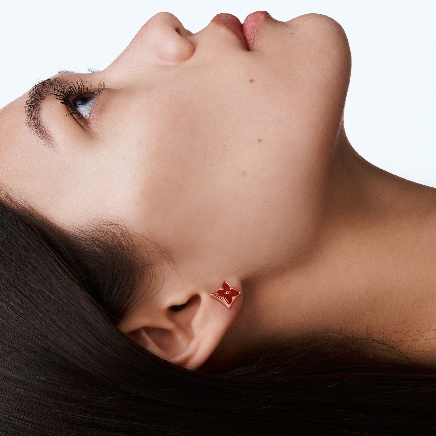 Khuyên Tai Louis Vuitton Color Blossom Star BB Đính Đá Cornelian Vàng Hồng 18K (1) Khuyên Tai Louis Vuitton Color Blossom Star BB Đính Đá Cornelian Vàng Hồng 18K