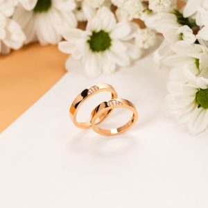 Nhẫn Cặp Cưới Sang Trọng Hình Trái Tim Đính Kim Cương Vàng 18K MiA Jewelry MNC18