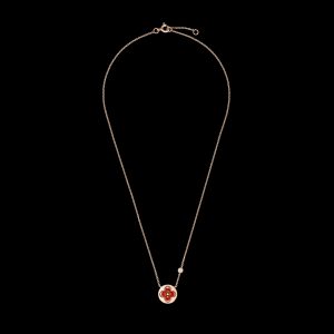 Vong Co Louis Vuitton Color Blossom Sun BB Dinh Da Cornelian Vang 18K Dai 41cm 7