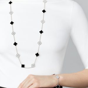 Vòng Tay Van Cleef & Arpels Alhambra Vàng 18K Kim Cương Tự Nhiên Mix Đá Đen Onyx 19cm (3)